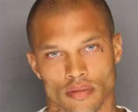 Convicted Felon’s Mug Shot Goes Viral