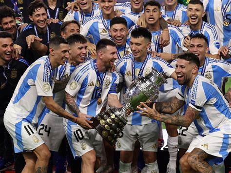 La Selección bicampeona de América vuelve a la Argentina: qué jugadores