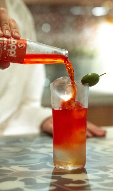 Bisou Bisou | Canada’s 100 Best Restaurants, Bars and Chefs.