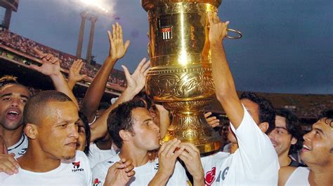 Qual Foi O Ultimo Titulo Do Sao Paulo - Último título paulista do São Paulo completa 15 anos - Portal Morada ...