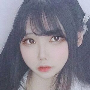 wuuuuucy wuuuuuucy 小舞酱 Nude Leaks Fapello