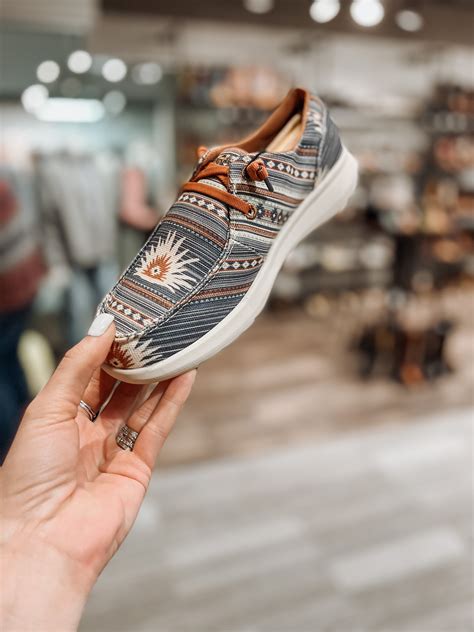 The Sendero Hilo Sneaker By Ariat Blue Boquillas Triangle T Boutique