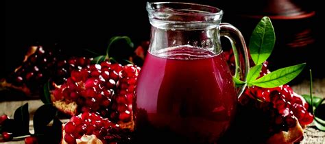 Best Pomegranate Juicer | Fresh Juice Made Easy