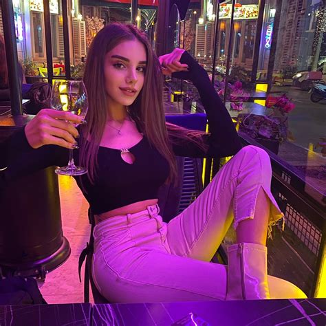 Emina Hot Escort a Level Height Class Turkish escort in İstanbul