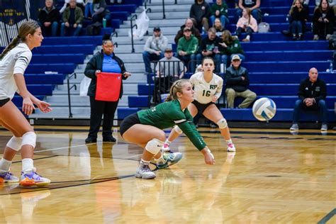 Grand Haven Wins In Three Sets Over Reeths Puffer In Division 1 Volleyball District Semifinal