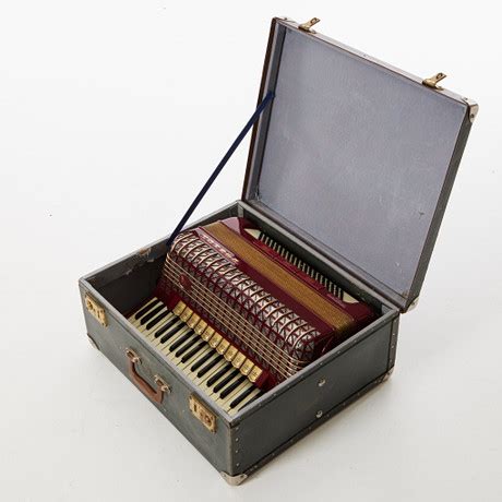 DRAGSPEL i väska Hohner Övrigt Musikinstrument Auctionet