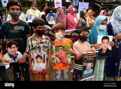 Dhaka Bangladesh 30th Aug 2021 Relatives Hold Portraits Of Their