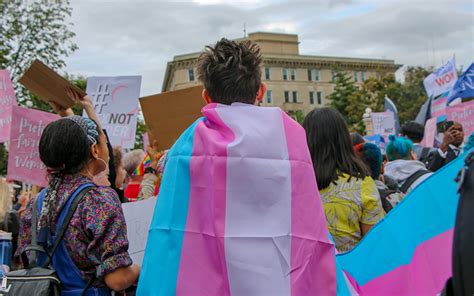 Supreme Court Expands Sex Discrimination To Protect LGBTQ Workers Arizona Daily Independent