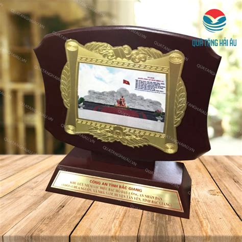 ky niem chuong  dong dep nhat  qua tang hai au
