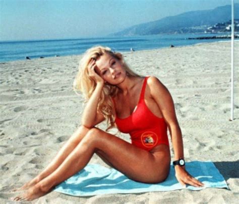 Operación bikini Así eran los cuerpos 10 en los años ochenta antena 3 Scoopnest