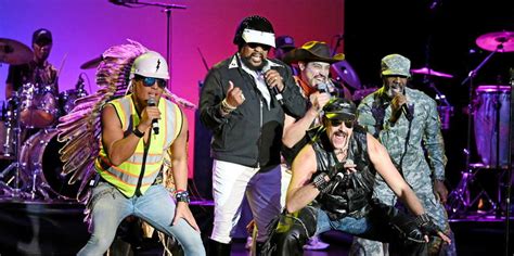 YMCA Des Village People La Folle Histoire Dun Tube Gay Devenu Hymne Des Trumpistes