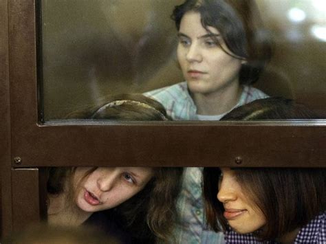 Pussy Riot no lamenta nada pese a sentencia de prisión La Nación