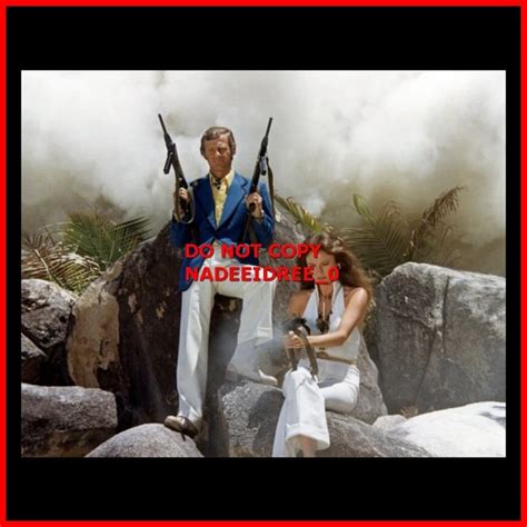 JACQUELINE BISSET ENGLISH Actress Sexy Hot Pin Up James Bond 007 Girl 8X10 Photo EUR 11 23