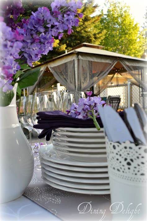 dining delight backyard entertaining  easy