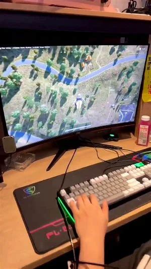 TWTRを視聴 Girl Asian Amateur Porn SpankBang