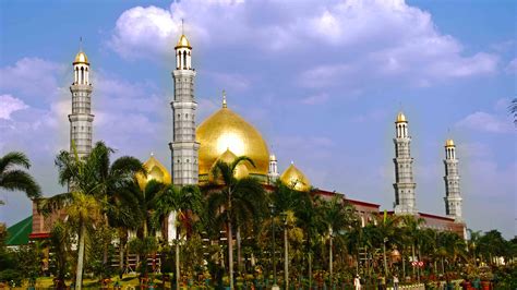 Ada Sejarah Panjang Sebelum Pendiri Masjid Kubah Emas Tutup Usia KASKUS