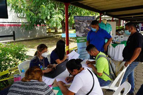 MÁS DE 300 PERSONAS ASISTIERON A LA FERIA DE EMPLEO TÉCNICO