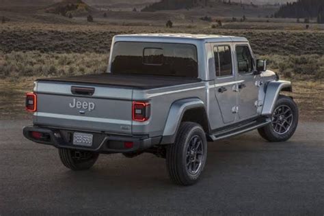 Jeep Confirma Lan Amento Da Pick Up Gladiator No Brasil Autos Farol