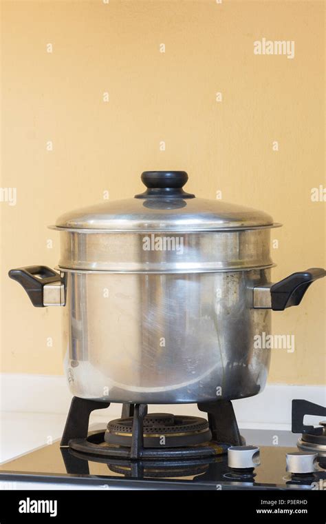 Big Hot Pot Set On Gas Stove In Modern Kitchen Stock Photo Alamy