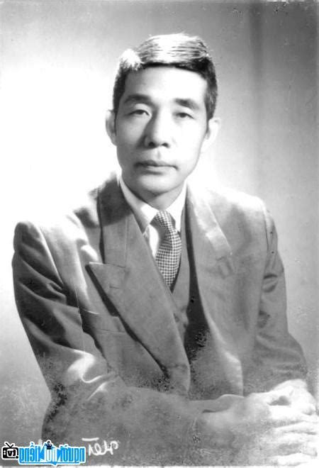 nha van nguyen huy tuong