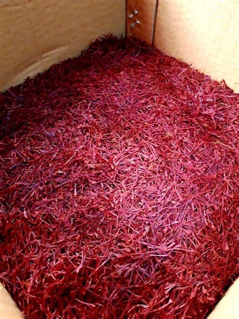 Kashmiri Saffron Packaging Type Pouch At 135 Gram In Ooty ID