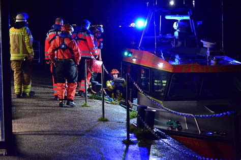 Hilfeleistungs und Löschboot Henry Köpcke Freiwillige Feuerwehr der