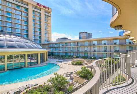 Marriott Chicago O'Hare | green tripz - Recreational Marijuana