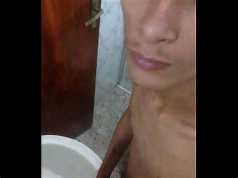 Lavando O Pau No Banheiro Gp Thassio Louis Cm XVIDEOS