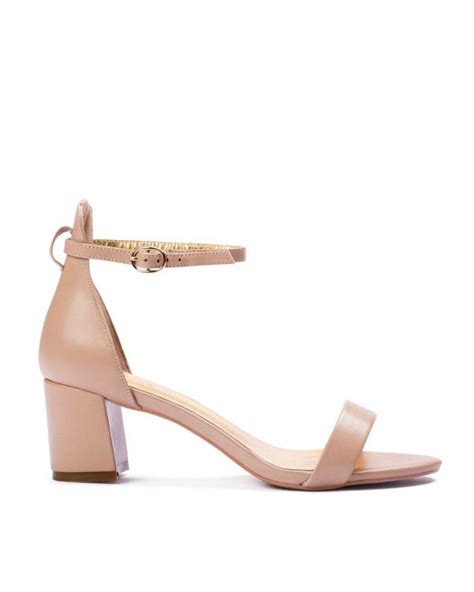 25 Best Nude Wedding Heels That Are Comfortable Stylish