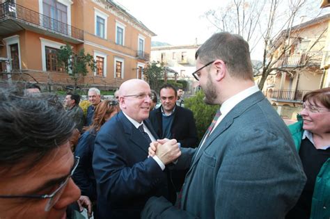 Mario Oliverio Sull Immigrazione Al Convegno Accoglienza Buone Prassi