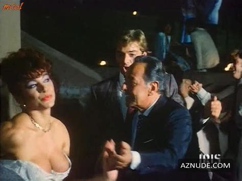 Cuando Calienta El Sol Vamos A La Playa Nude Scenes Aznude