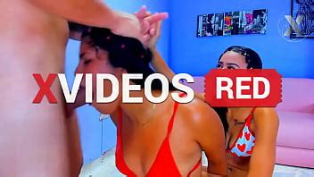 I Have A Threesome With My Secretaries In My Office And They Eat All My Cock XVIDEOS