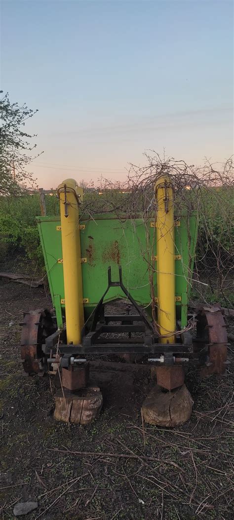 Трактор т40+ плуг+ косарка+картоплесажалка+ причеп: 3 000 $ - Трактор ...