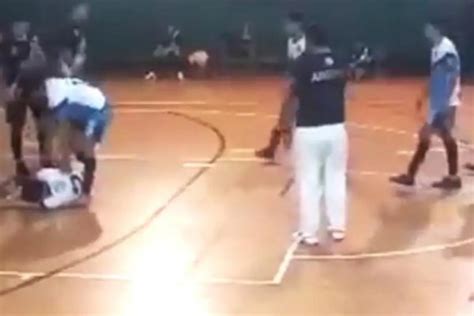Otro episodio violento en el fútbol amateur un jugador dejó inconsciente a un rival de un