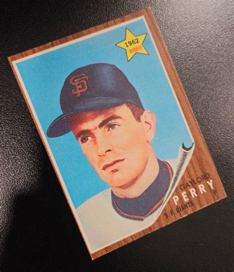 1962 TOPPS GAYLORD PERRY ROOKIE RC BASEBALL CARD 199 EX NM READ DESC