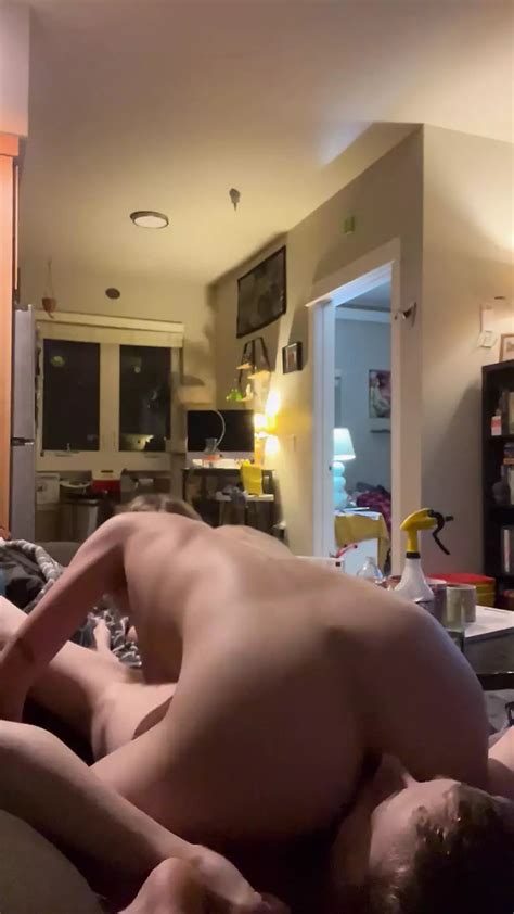 Hot Girl Sitting On Boyfriends Face American Facesitting Porn XHamster