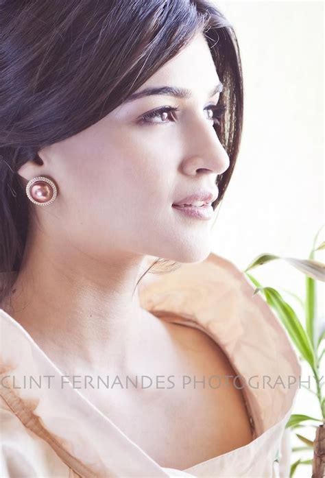 Naked Kriti Sanon Added By SuperSnowy