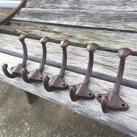 Zimtown Lot5 Vintage Style Cast Iron Wall Coat Hooks Hat Hook Hall Tree 3 3 4 Brown Gg002