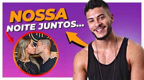 Maíra Cardi e Arthur Aguiar trocam beijos em show de Luan Santana