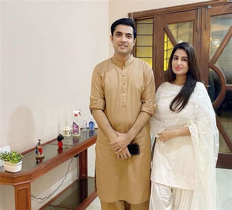 Iqrar Ul Hassan With His Wife Farah Iqrar Latest Pictures Reviewitpk