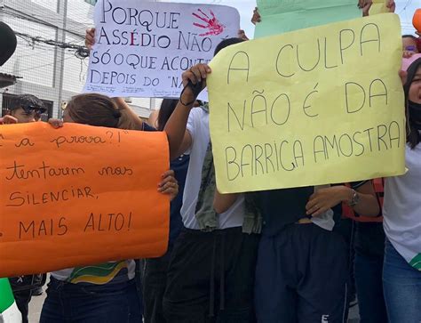 Alunos Protestam Por Exonera O De Professor Afastado Por Ass Dio Sexual De Escola Em Manaus