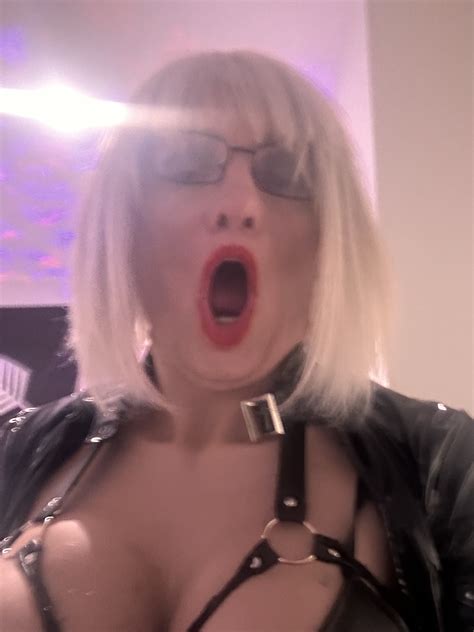 TSAmber Hot Bitch Photo AShemaletube