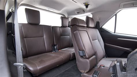 Toyota Fortuner Interior Image, Toyota Fortuner Photo - CarWale