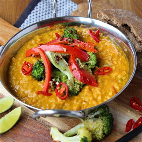 RED LENTIL DAHL with SPICED BROCCOLI | Dinner Twist