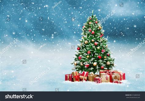 432,196 Christmas tree scene Images, Stock Photos & Vectors | Shutterstock