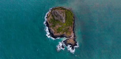 cengkeraman tambang  pulau pulau kecil indonesia green network asia