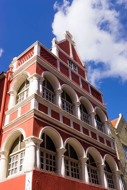 The Historic Neighborhood of Punda – Curaçao For 91 Days