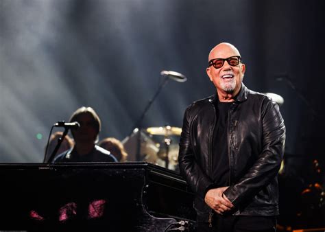 5 Shocking Billionaire Keys Of 'Piano Man' Billy Joel