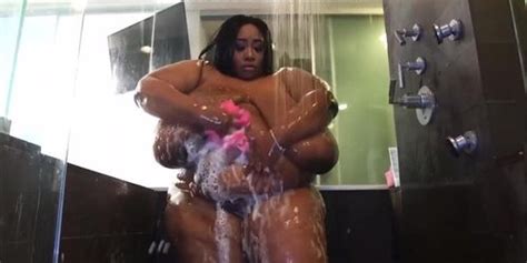 BBW Shower Solo Tnaflix