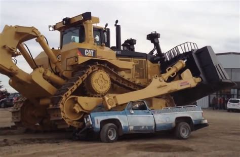 Video Watch This Caterpillar D11t Annihilate An Old Pickup Truck